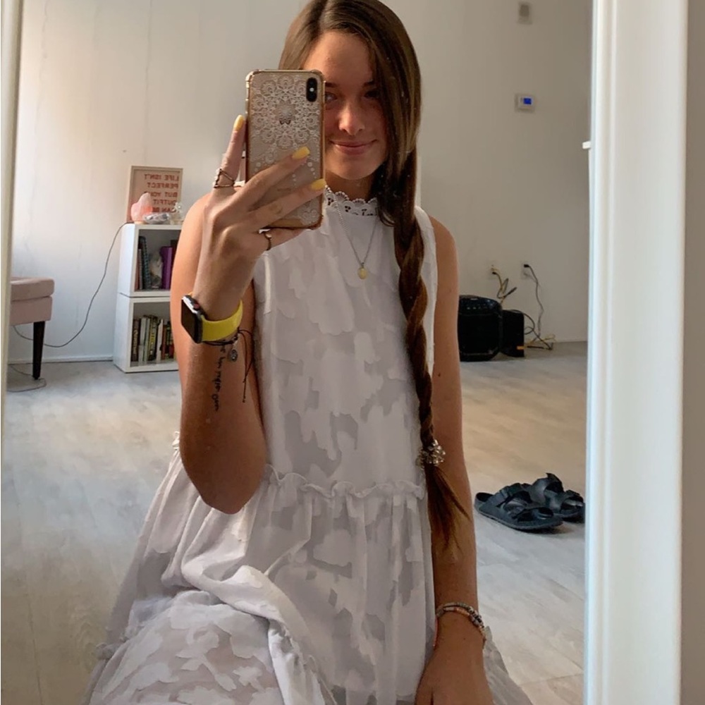 White Floral Altar’d State Dress🌸